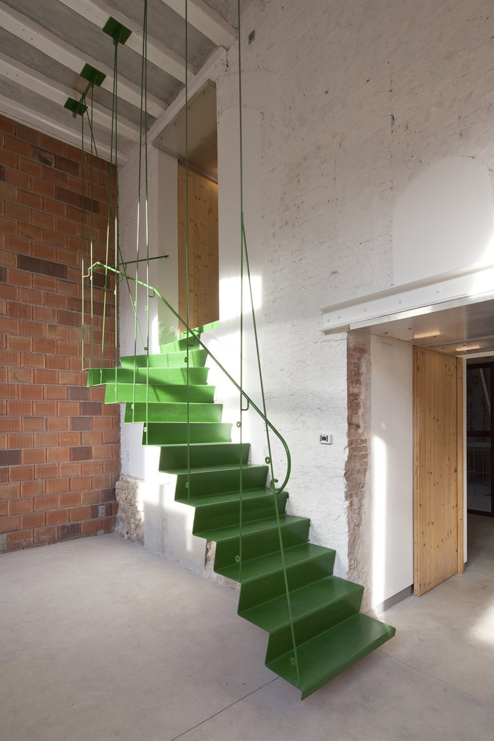La Carbonería 集体住宅修复，巴塞罗那 / Office for Strategic Spaces