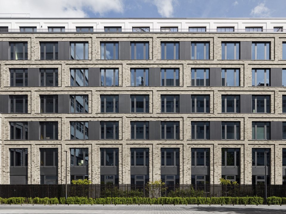 三庭院建筑综合体，德国 / TCHOBAN VOSS Architekten