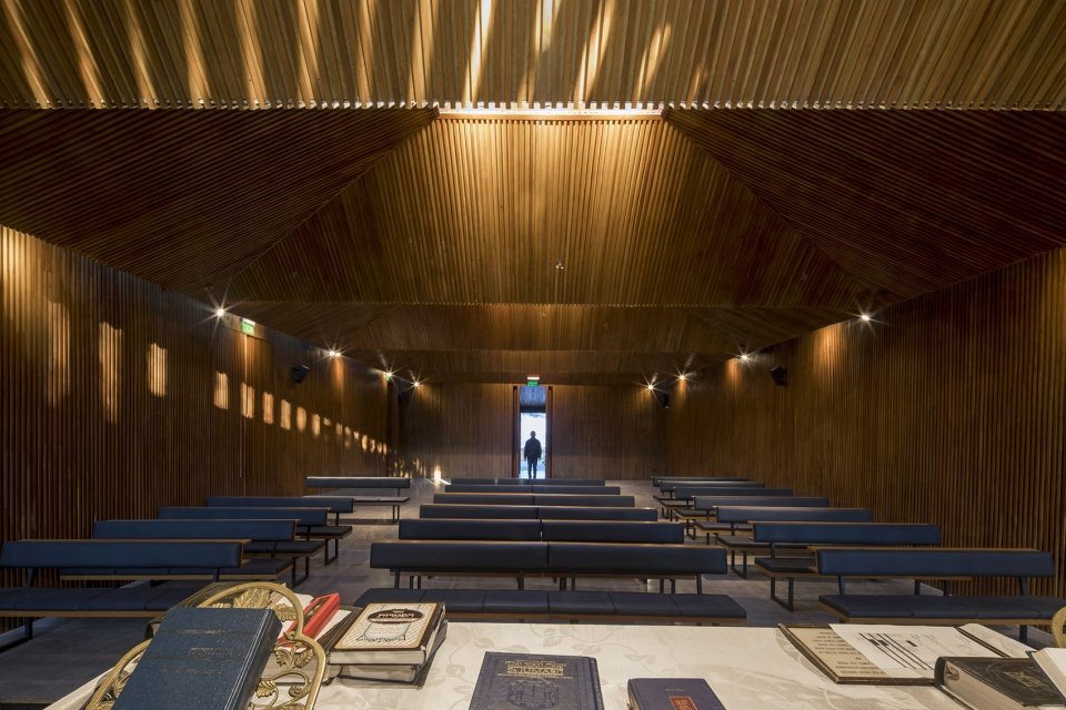 UHP 犹太教会堂,巴拉圭 / Equipo de Arquitectura UHP 犹太教会堂,巴拉圭 / Equipo de Arquitectura