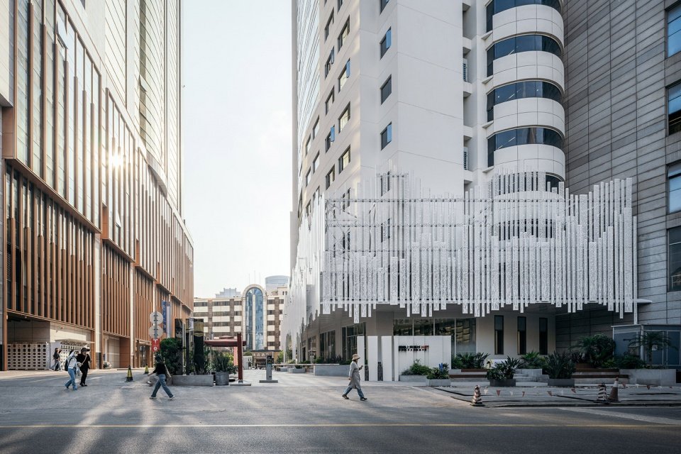 钢雨：德必上海书城 WE 改造设计 / Wutopia Lab