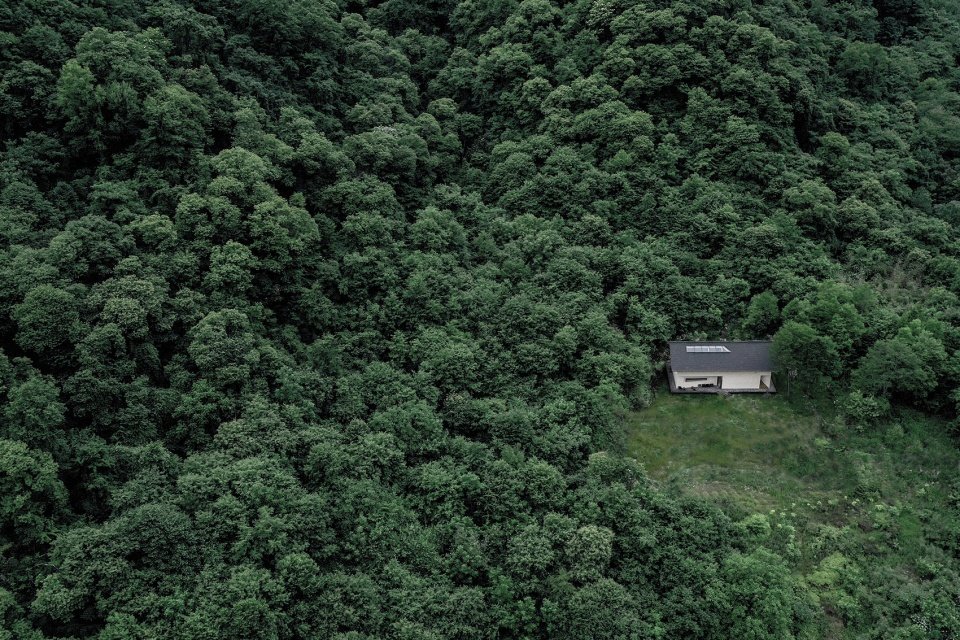 秦岭宿集 空山九帖书店·王维的寂寞、山果落餐厅 / STUDIO QI