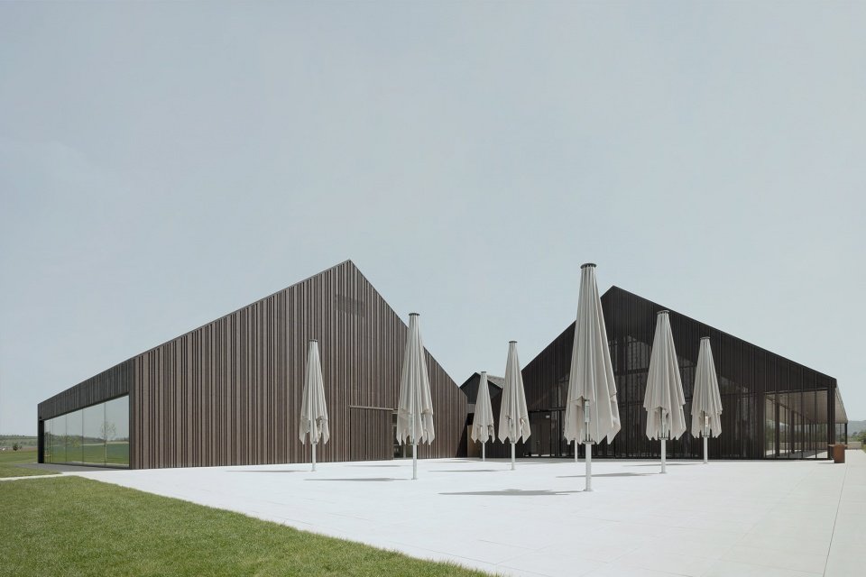 Öschberghof 酒店扩建，德国 / allmannwappner