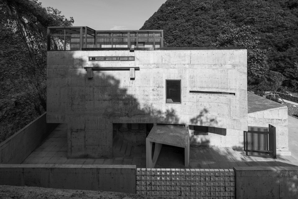 崖之家，十堰 / 郦文曦建筑事务所