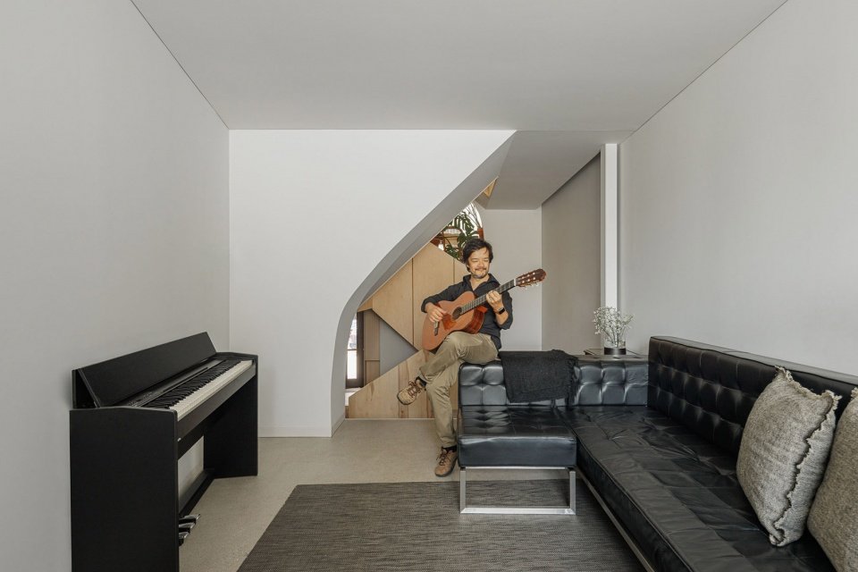 垂直住宅，波尔图 / Tsou Arquitectos