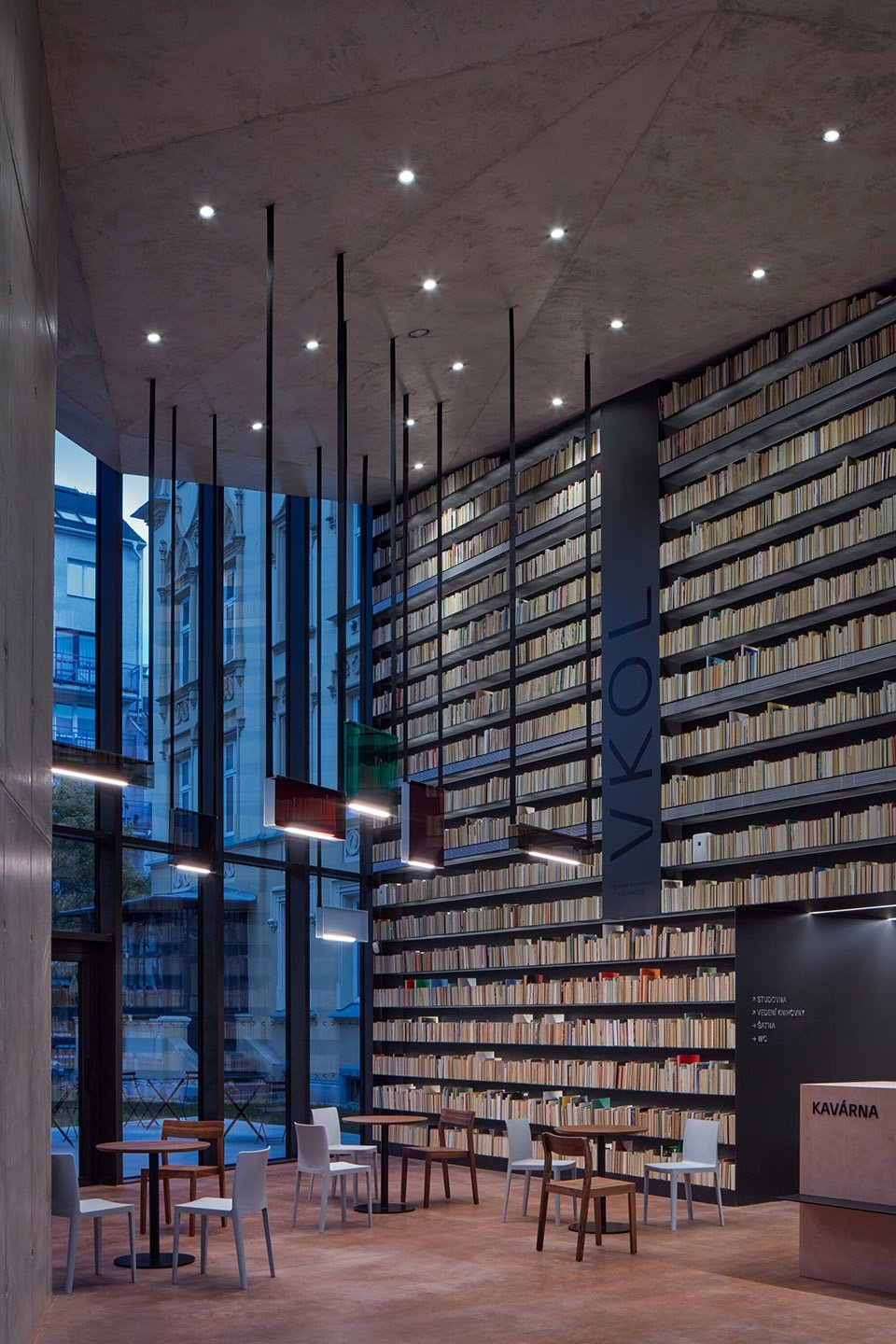 红色教堂改造，捷克 / atelier-r