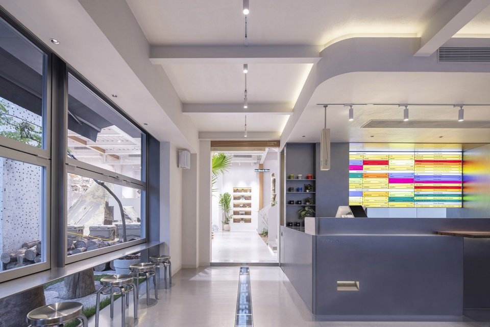BACKROAD 户外集合店 / 杭州观堂设计 BACKROAD 户外集合店 / 杭州观堂设计