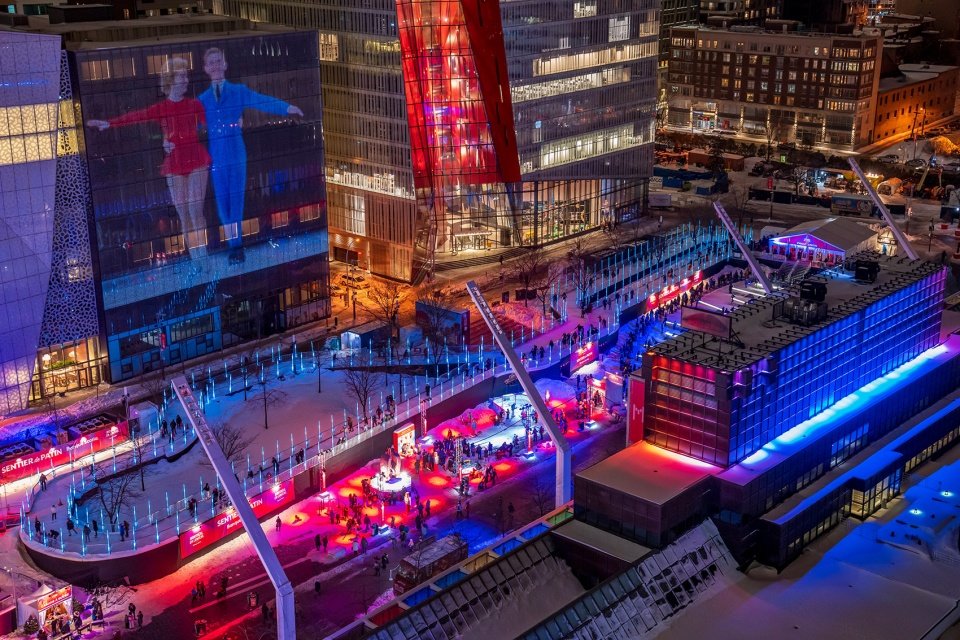 第 24 届蒙特利尔灯光节“环形冰场”装置 / Montréal en Lumière