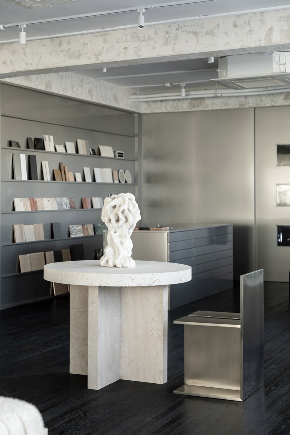 NOTHING DESIGN 上海工作室 / NOTHING DESIGN NOTHING DESIGN 上海工作室 / NOTHING DESIGN