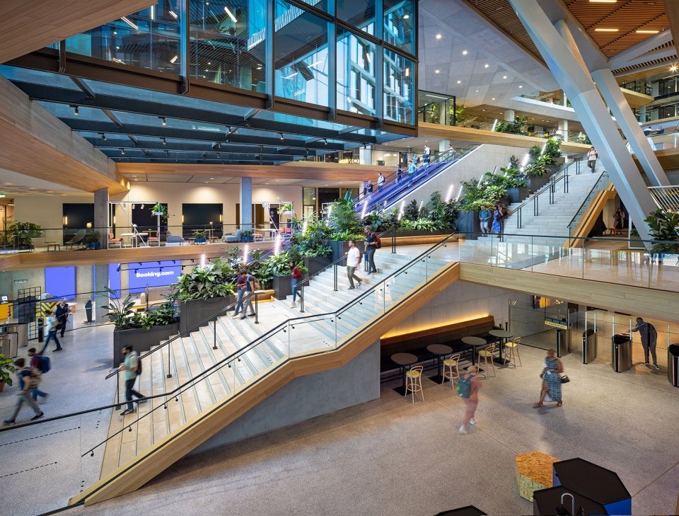 Booking.com 城市园区，阿姆斯特丹 / UNStudio + HofmanDujardin