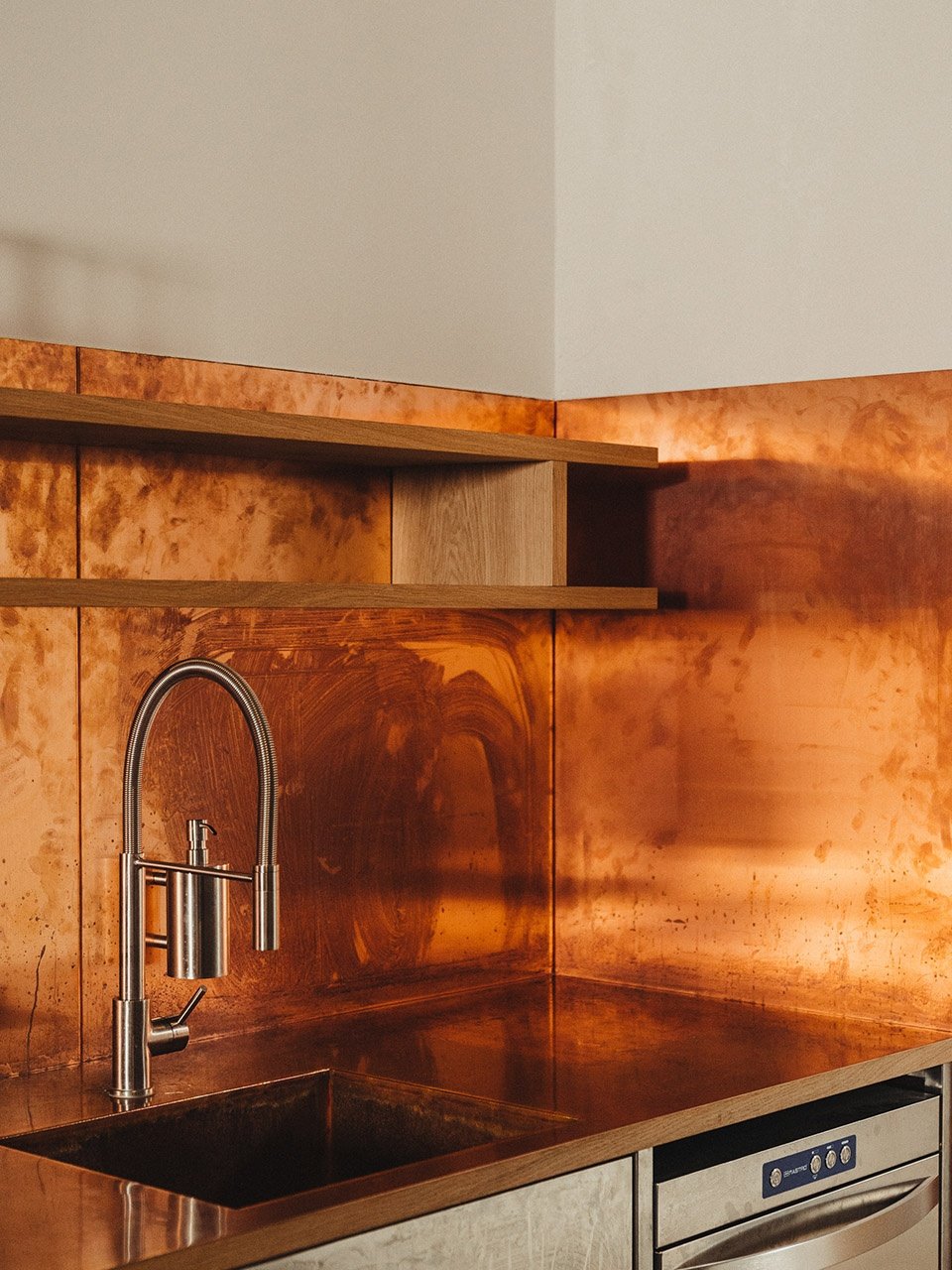 Nikolaj Kunsthal 咖啡馆与精品店，哥本哈根 / MEE Studio