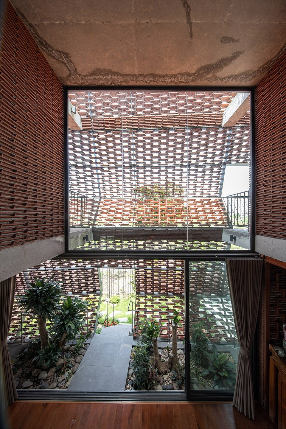 瓦巢住宅,越南 / H&P Architects 瓦巢住宅,越南 / H&P Architects