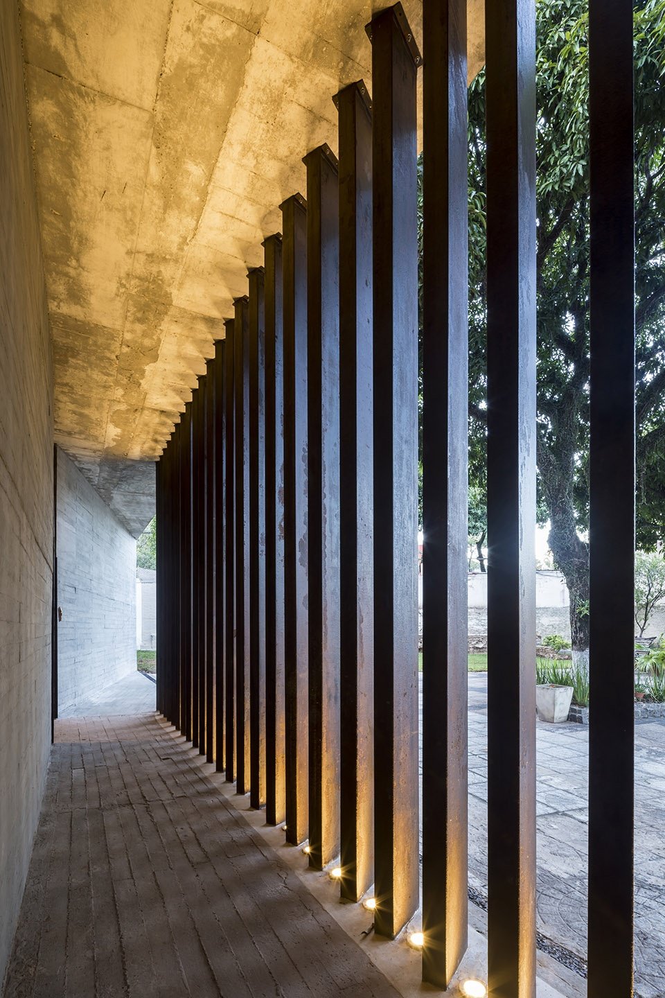 UHP 犹太教会堂,巴拉圭 / Equipo de Arquitectura UHP 犹太教会堂,巴拉圭 / Equipo de Arquitectura