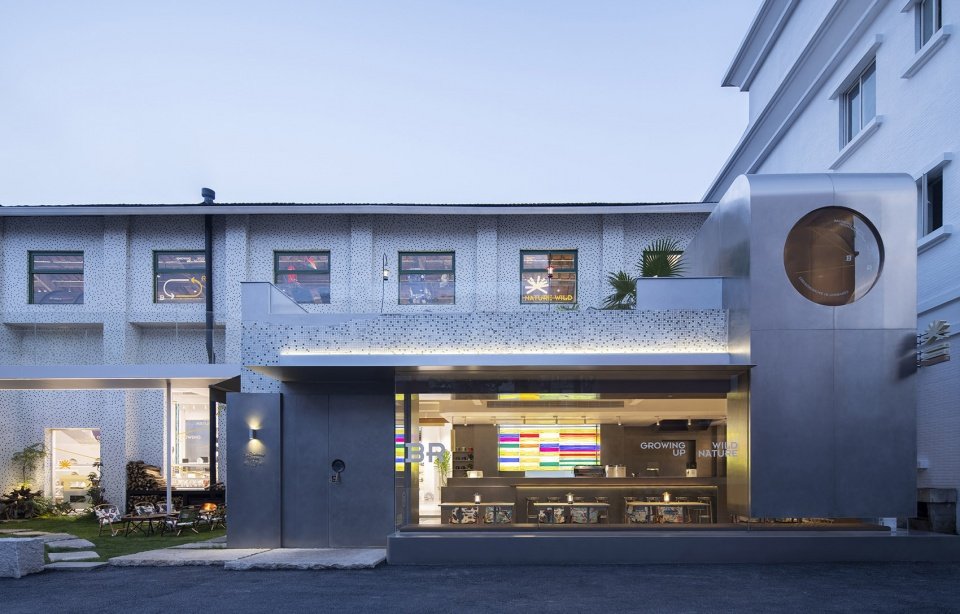 BACKROAD 户外集合店 / 杭州观堂设计 BACKROAD 户外集合店 / 杭州观堂设计