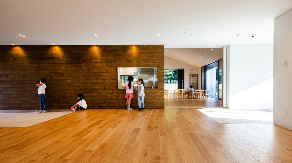 UB 幼儿园，日本 / HIBINOSEKKEI + Youji no Shiro + KIDS DESIGN LABO