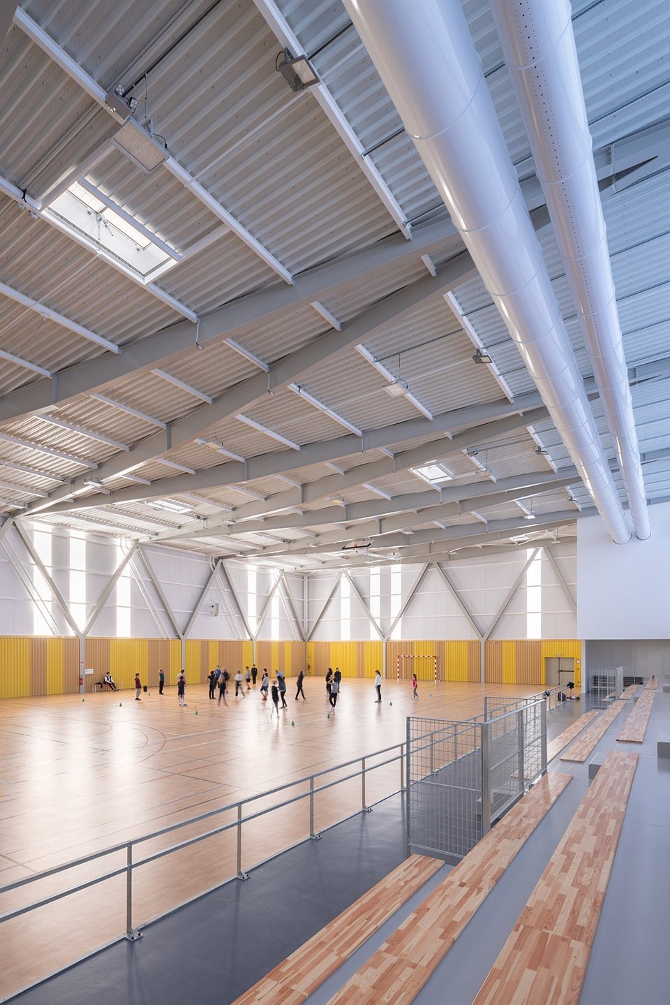 Coum 体育中心翻新扩建，法国 / ENO Architectes