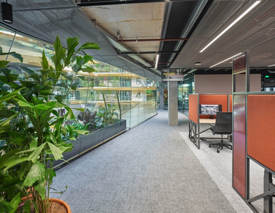 Booking.com 城市园区，阿姆斯特丹 / UNStudio + HofmanDujardin