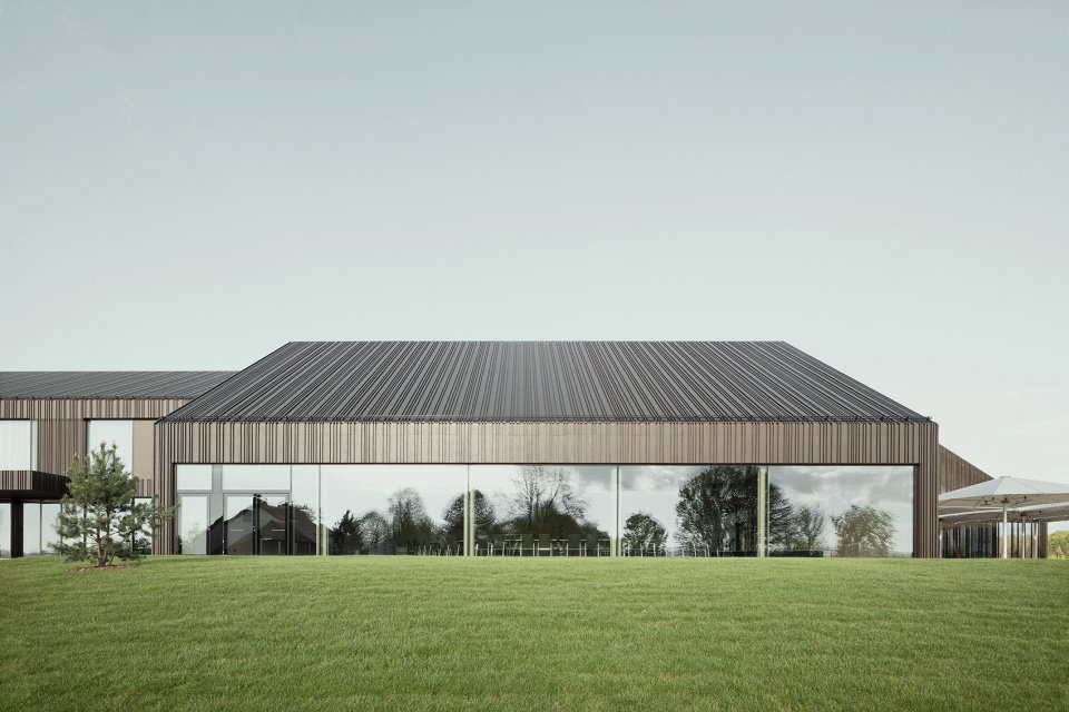 Öschberghof 酒店扩建，德国 / allmannwappner