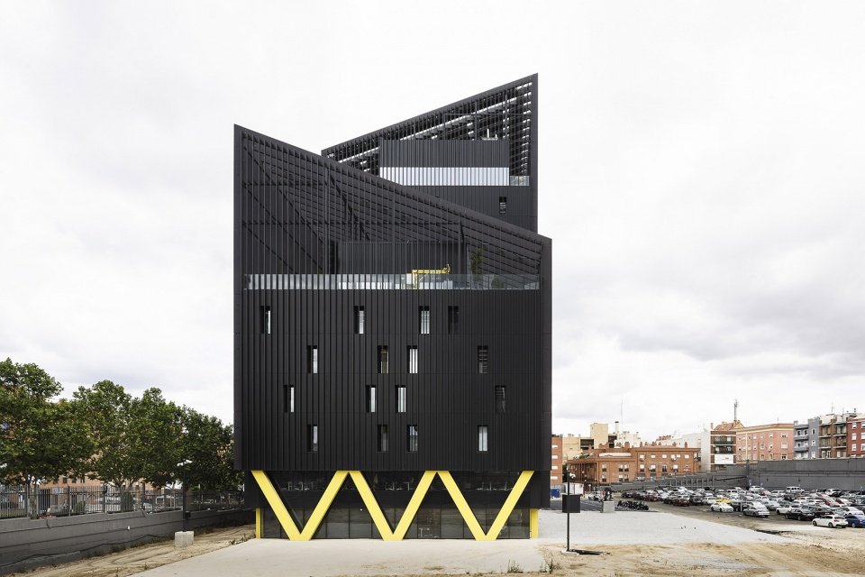 马德里地铁公司总部和运输综合体 / Nexo + Gutiérrez-delaFuente + Perea