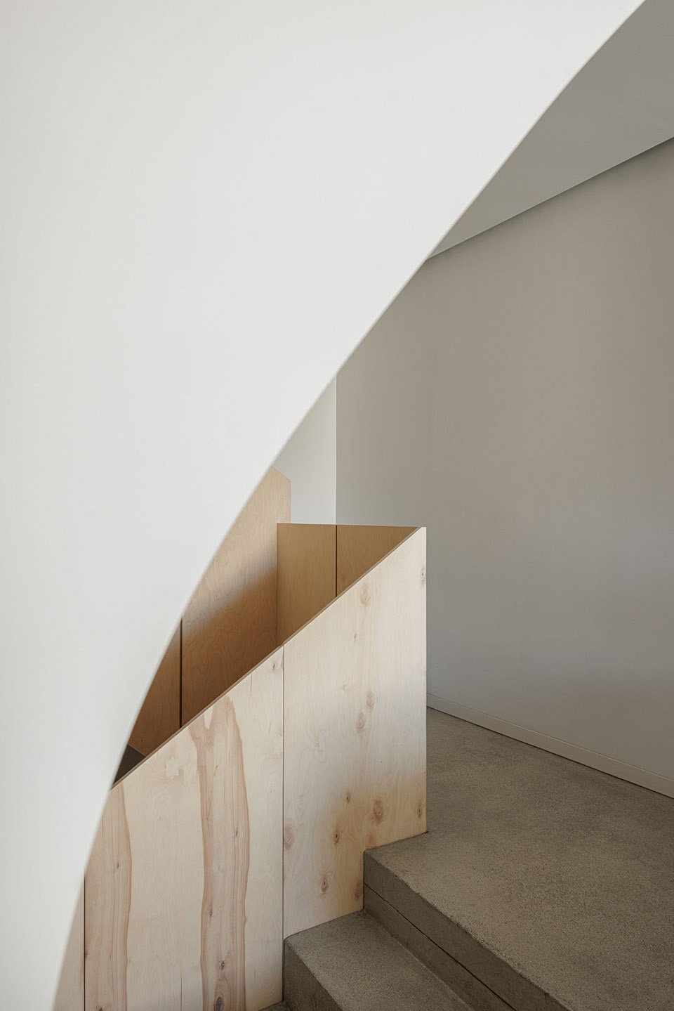 垂直住宅，波尔图 / Tsou Arquitectos