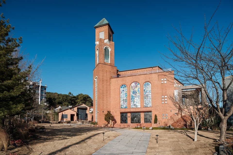 MADE LIM 品牌空间，韩国 / None Space