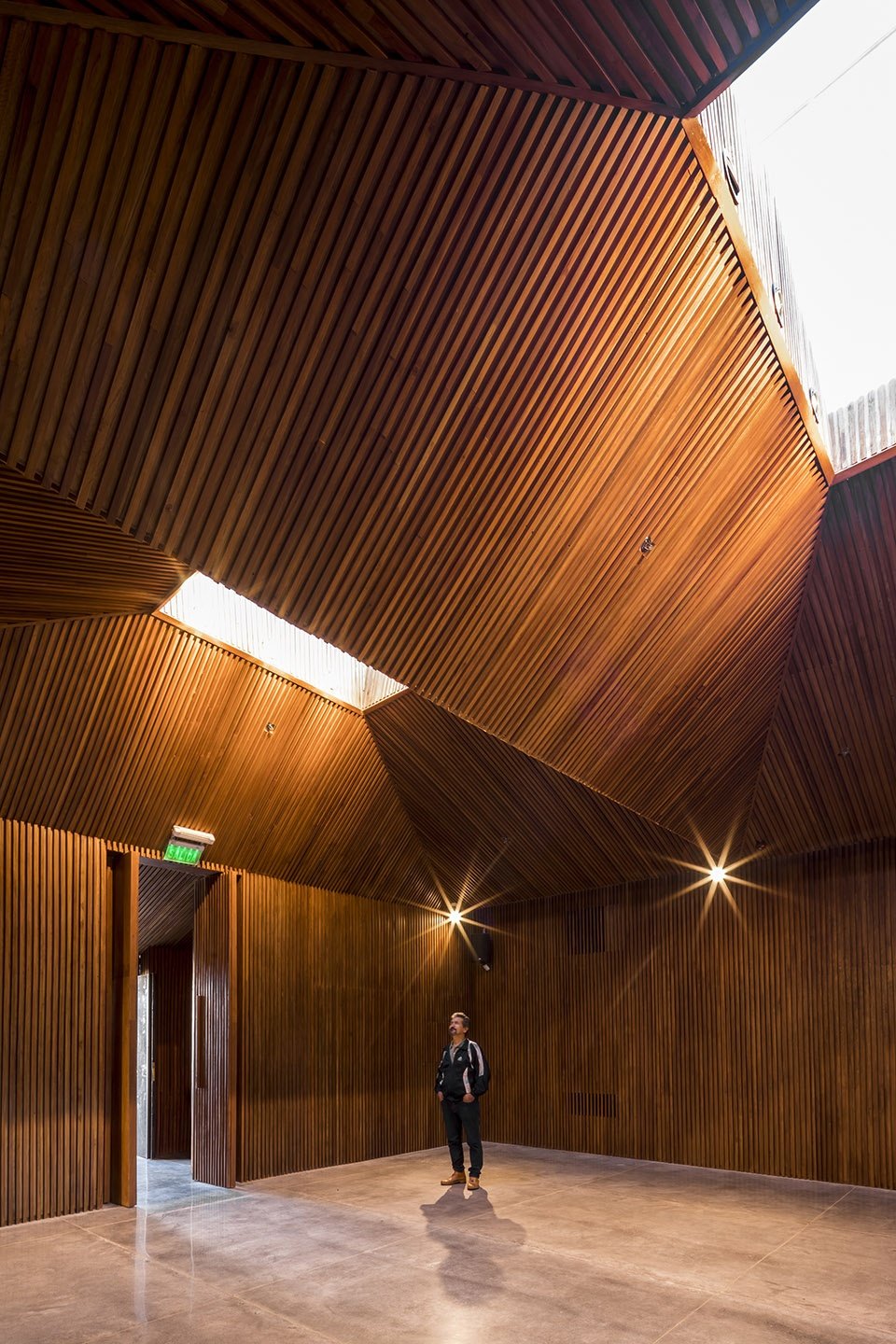 UHP 犹太教会堂,巴拉圭 / Equipo de Arquitectura UHP 犹太教会堂,巴拉圭 / Equipo de Arquitectura