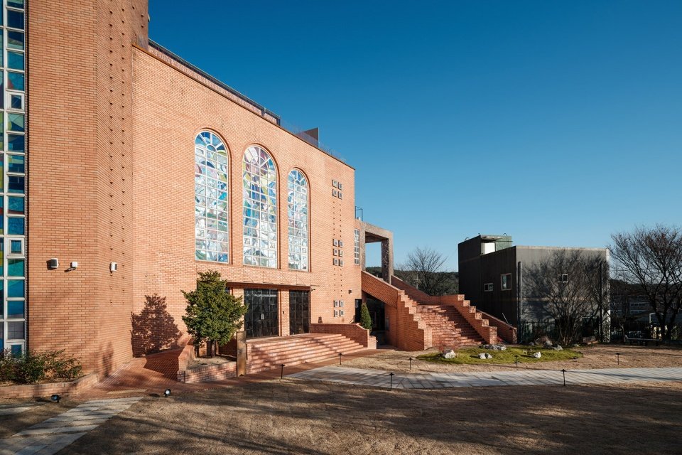 MADE LIM 品牌空间，韩国 / None Space