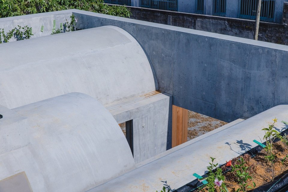 志坚原住宅，日本冲绳 / Studio Cochi Architects