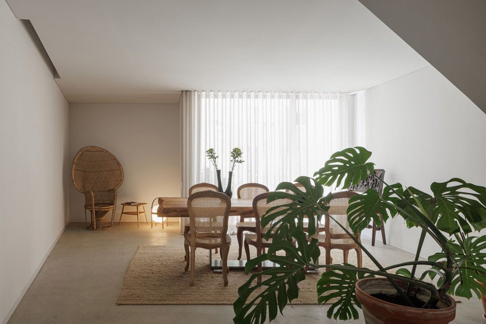 垂直住宅，波尔图 / Tsou Arquitectos