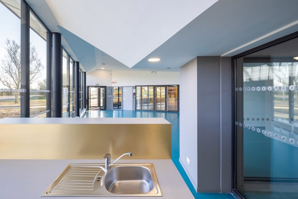 Coum 体育中心翻新扩建，法国 / ENO Architectes