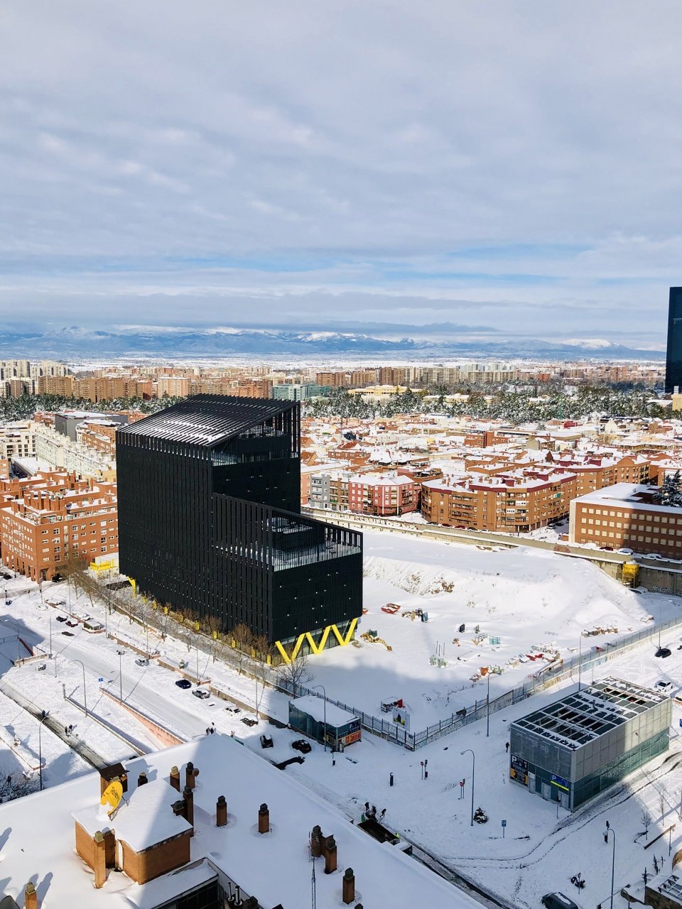 马德里地铁公司总部和运输综合体 / Nexo + Gutiérrez-delaFuente + Perea