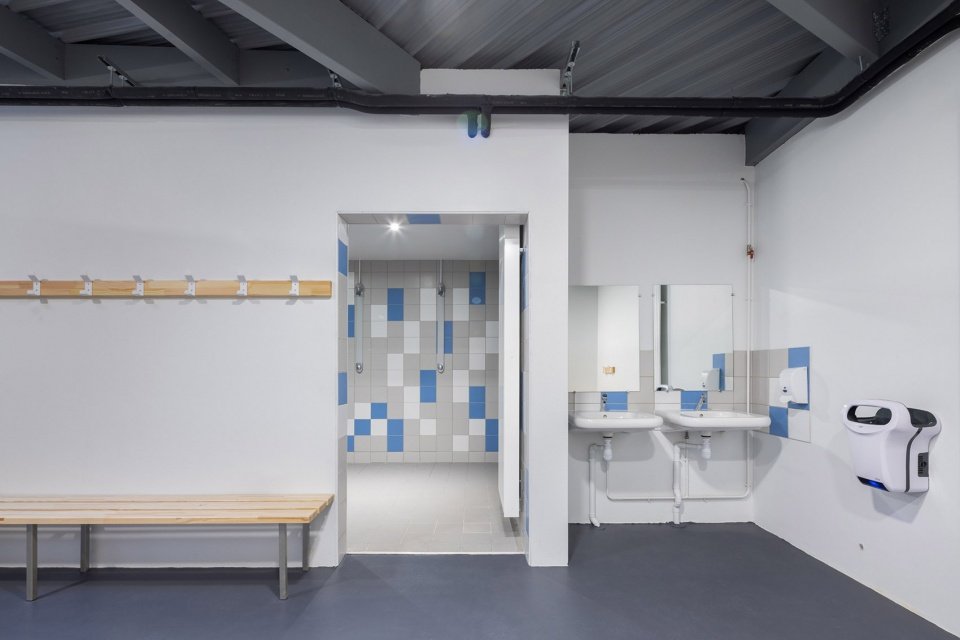Coum 体育中心翻新扩建，法国 / ENO Architectes
