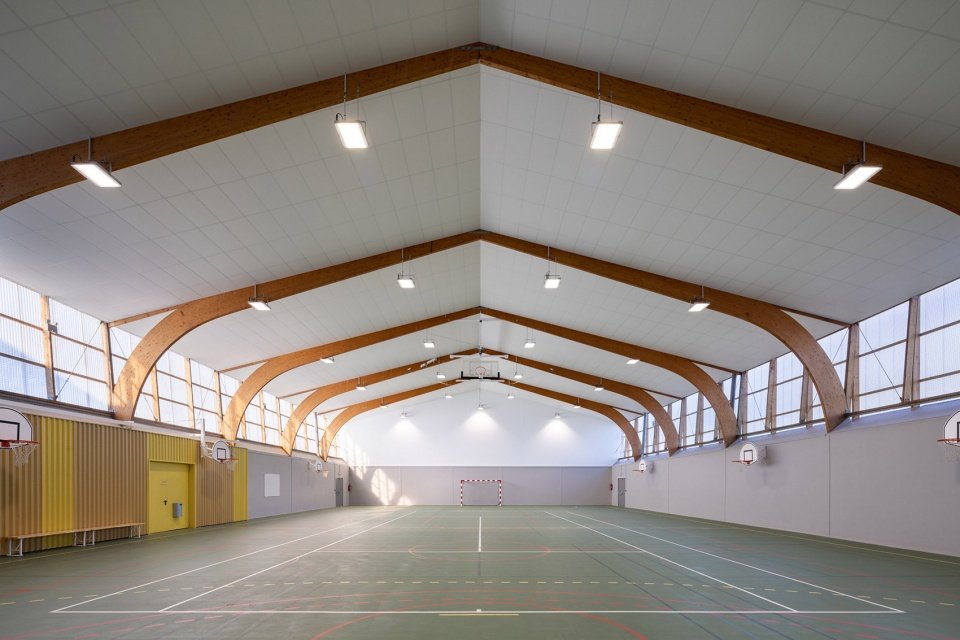 Coum 体育中心翻新扩建，法国 / ENO Architectes