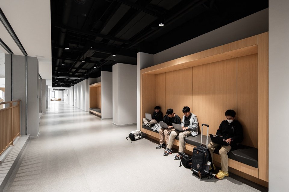 HIS 杭州国际学校 / 朱培栋 -line+ 建筑事务所 & gad HIS 杭州国际学校 / 朱培栋 -line+ 建筑事务所 & gad