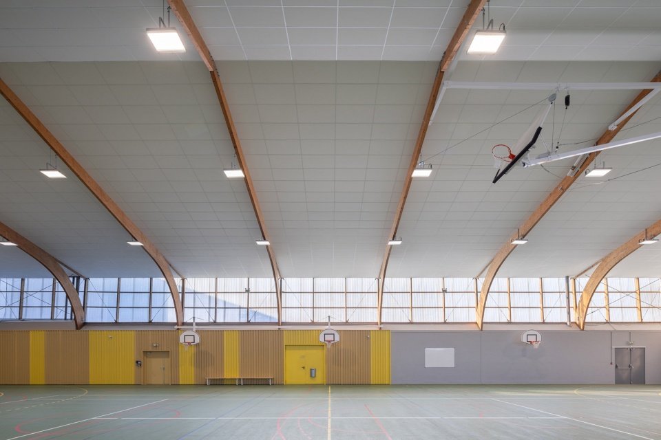 Coum 体育中心翻新扩建，法国 / ENO Architectes
