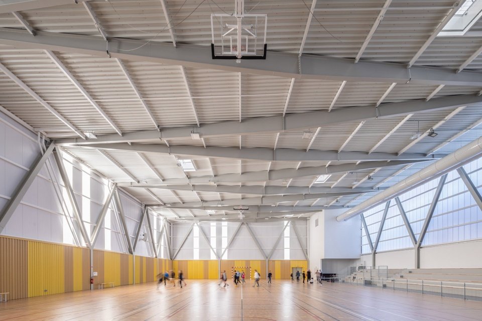 Coum 体育中心翻新扩建，法国 / ENO Architectes