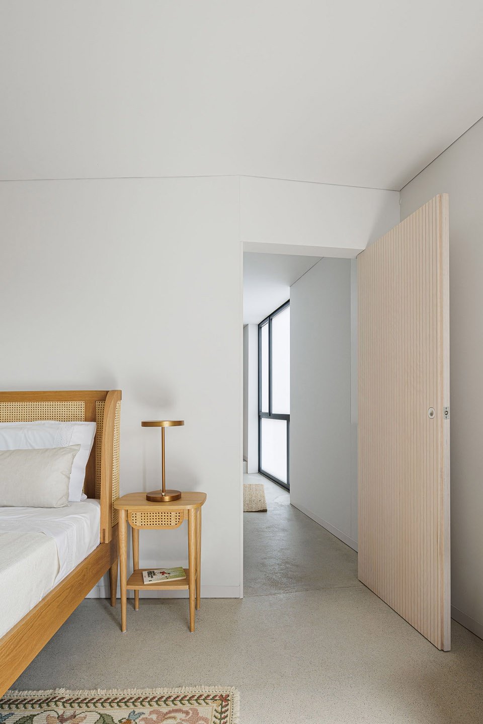 垂直住宅，波尔图 / Tsou Arquitectos