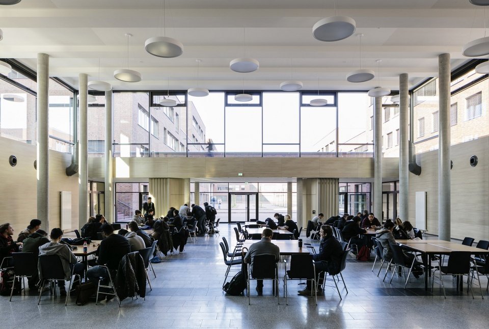 多特蒙德 U 艺术创意中心及职业教育学园，德国 / Gerber Architekten