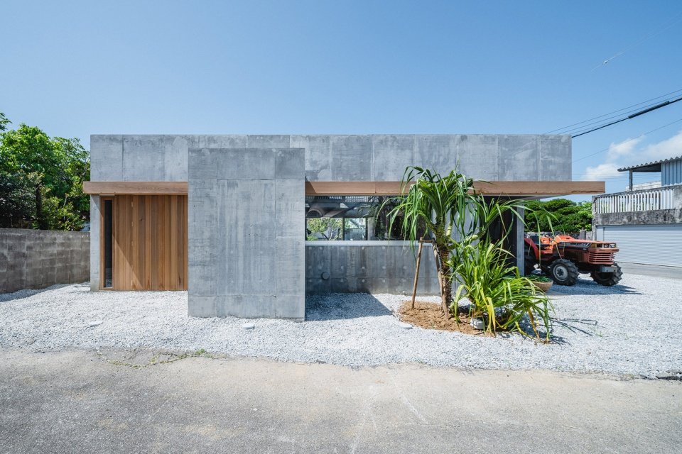 志坚原住宅，日本冲绳 / Studio Cochi Architects