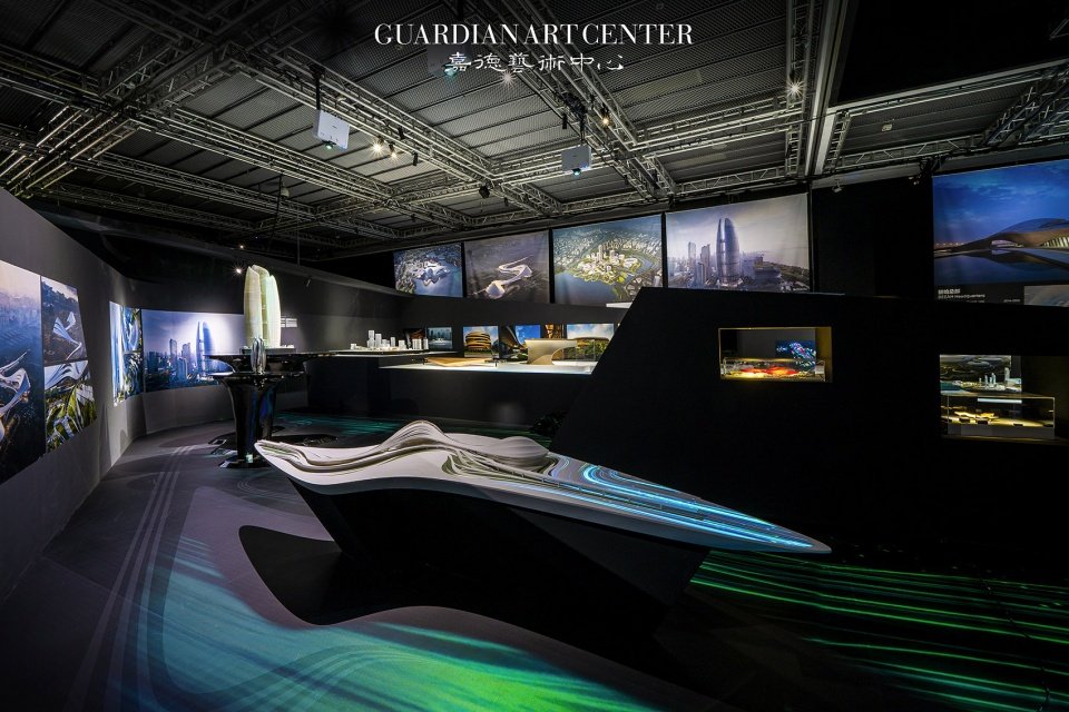 扎哈·哈迪德建筑事务所设计展和伊夫·克莱因中国首展盛大揭幕