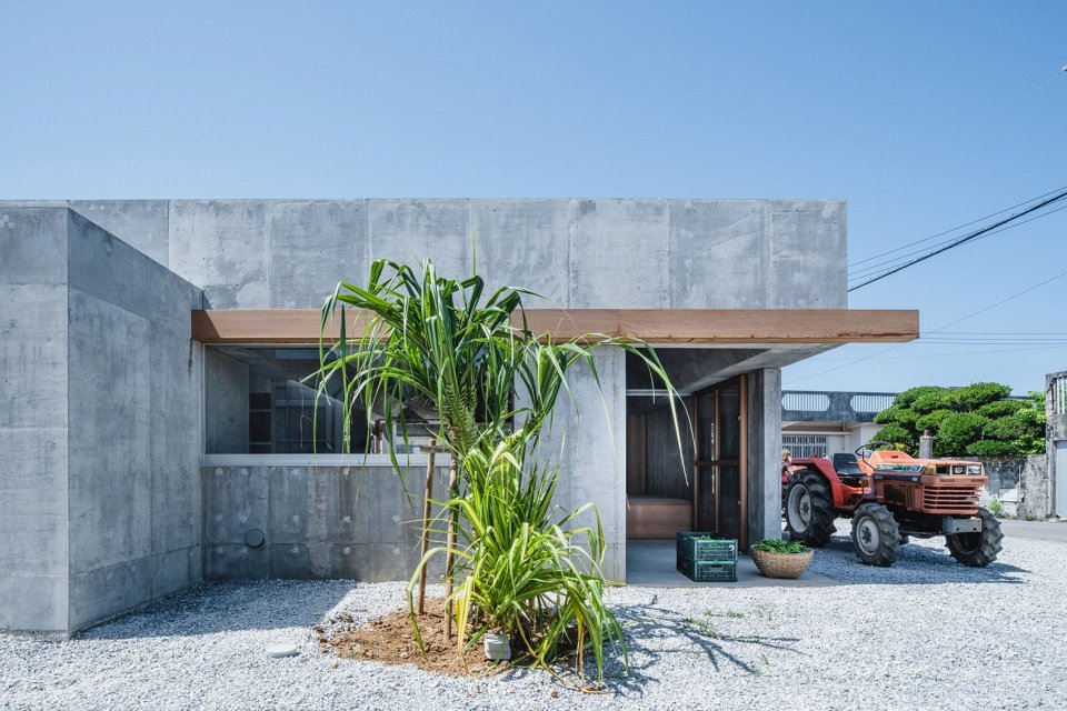 志坚原住宅，日本冲绳 / Studio Cochi Architects