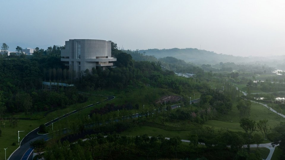 重庆两江协同创新区规划展示中心 / 汤桦建筑设计 重庆两江协同创新区规划展示中心 / 汤桦建筑设计