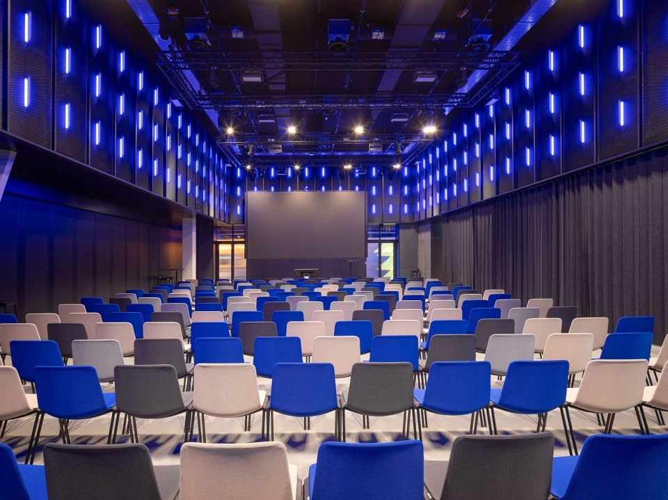 Booking.com 城市园区，阿姆斯特丹 / UNStudio + HofmanDujardin