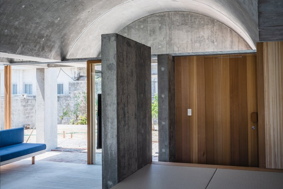 志坚原住宅，日本冲绳 / Studio Cochi Architects