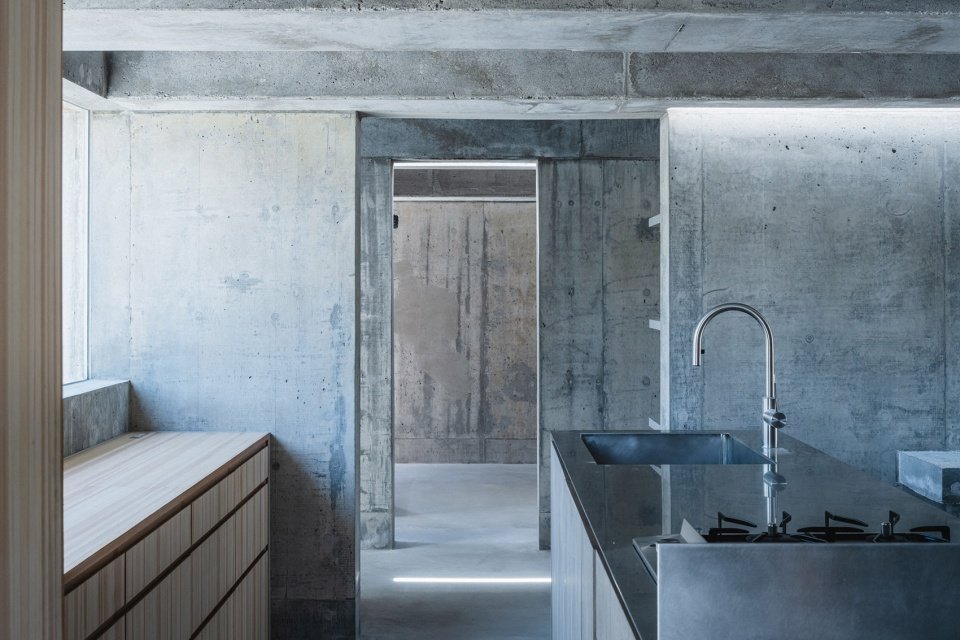 志坚原住宅，日本冲绳 / Studio Cochi Architects