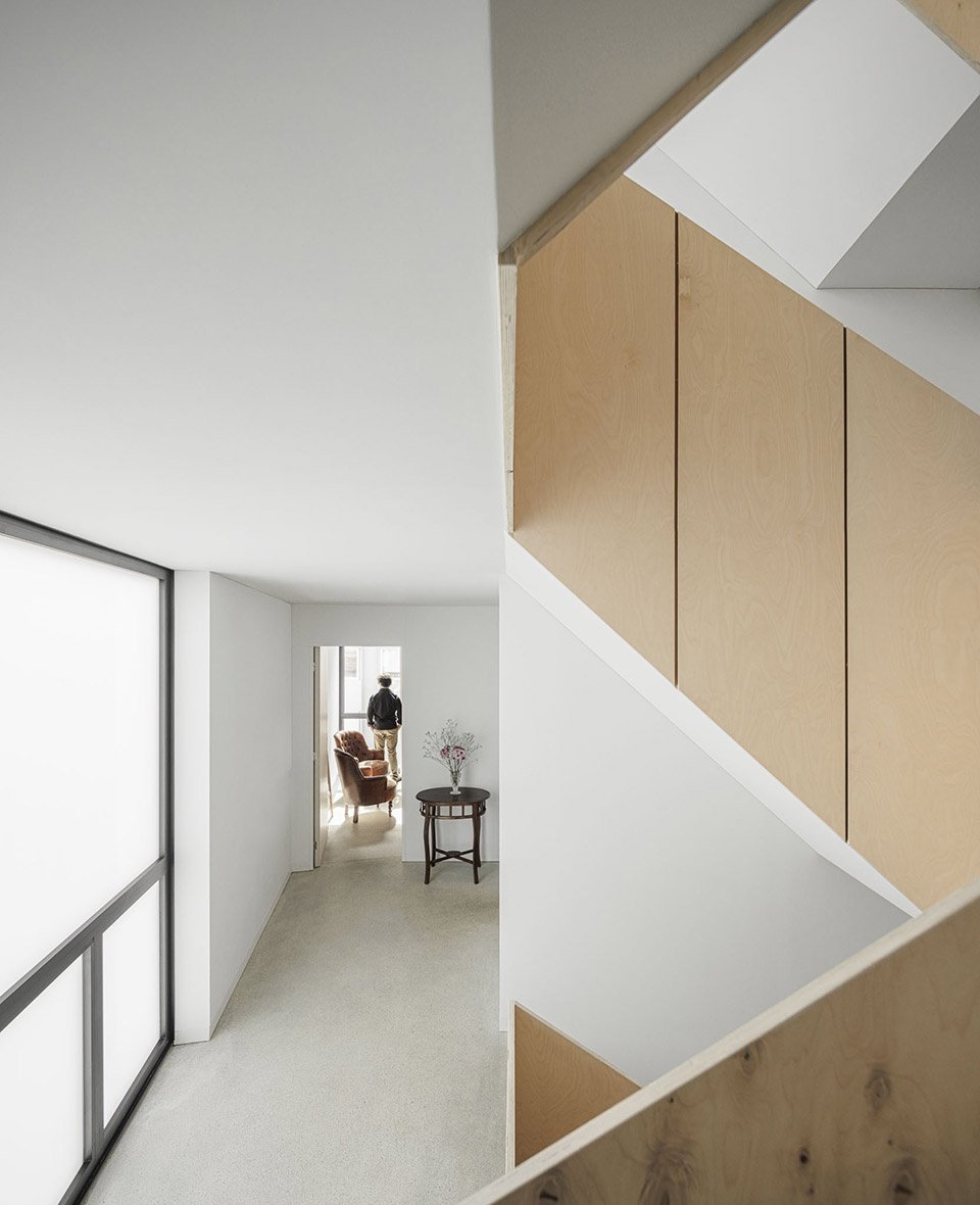 垂直住宅，波尔图 / Tsou Arquitectos