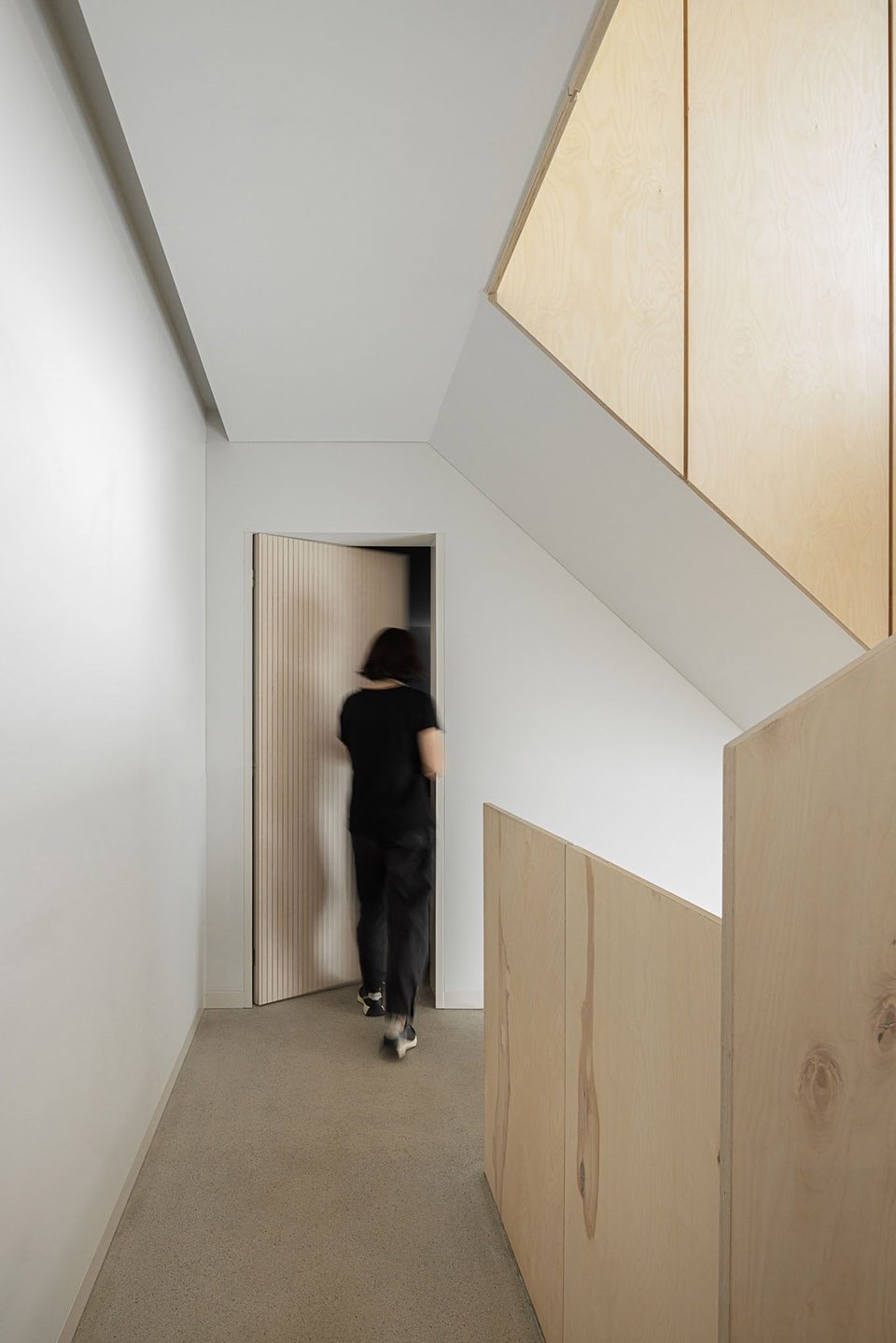 垂直住宅，波尔图 / Tsou Arquitectos