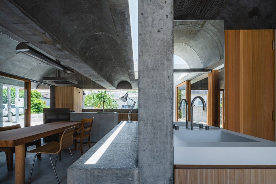 志坚原住宅，日本冲绳 / Studio Cochi Architects