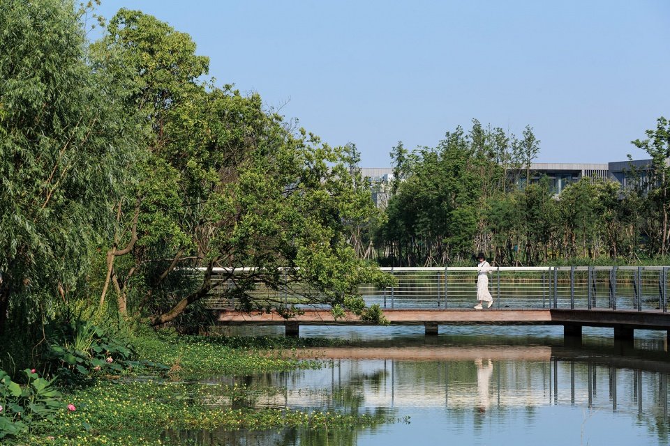 海宁浙江大学国际校区北侧办公园区 / 奥雅设计