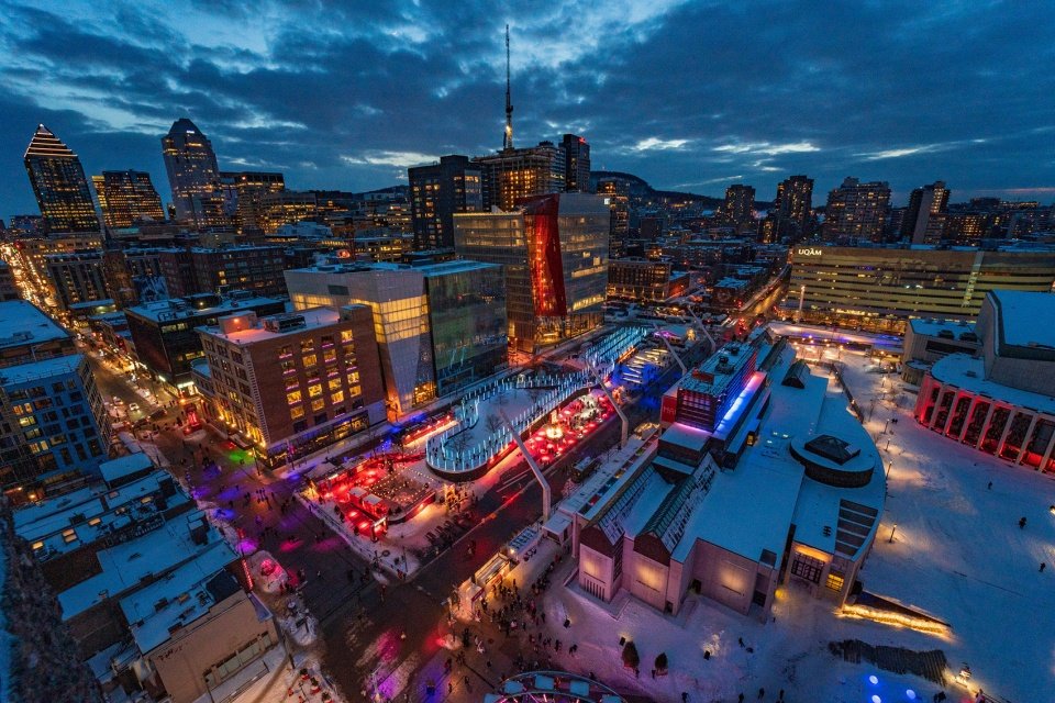 第 24 届蒙特利尔灯光节“环形冰场”装置 / Montréal en Lumière