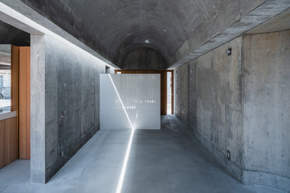 志坚原住宅，日本冲绳 / Studio Cochi Architects